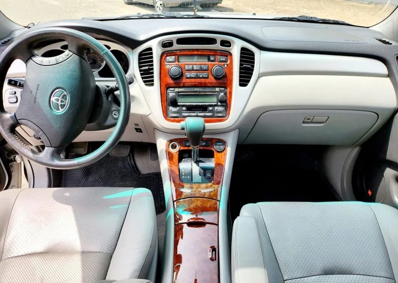 Thumbnail 4 of 2014 Toyota Highlander